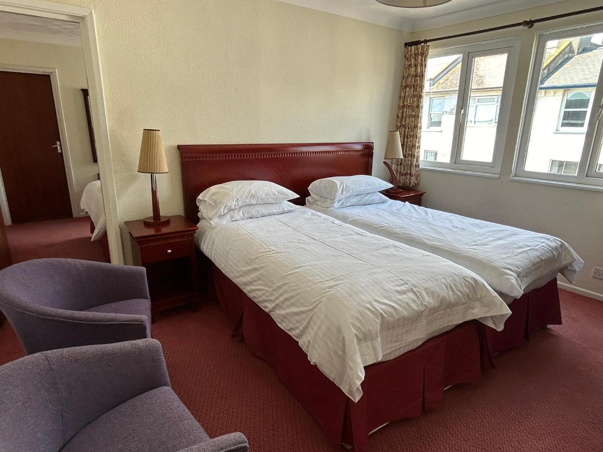 Regent Court - Seafront, Sandown - Free Car Ferry For Bookings Of 3 Or More Nights, Subject To Availability Bagian luar foto