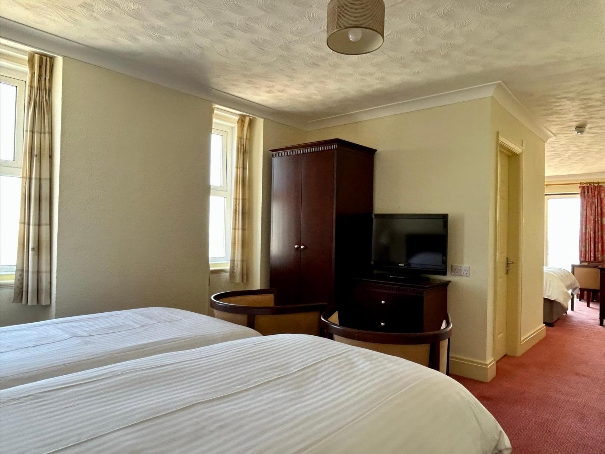 Regent Court - Seafront, Sandown - Free Car Ferry For Bookings Of 3 Or More Nights, Subject To Availability Ruang foto
