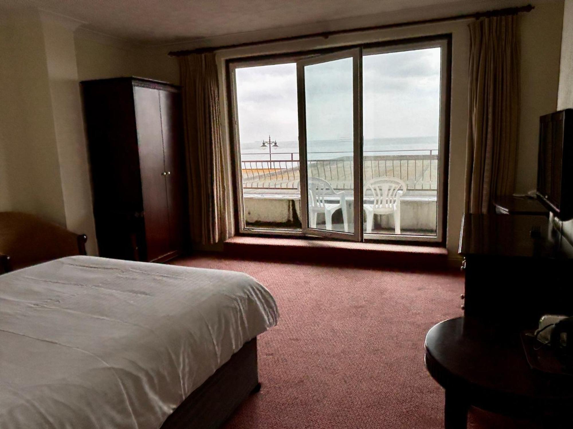 Regent Court - Seafront, Sandown - Free Car Ferry For Bookings Of 3 Or More Nights, Subject To Availability Ruang foto
