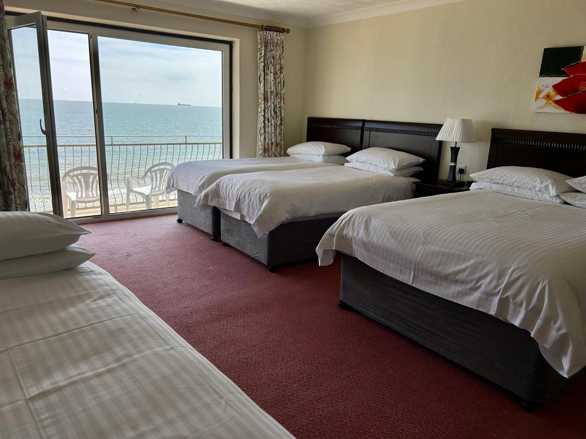 Regent Court - Seafront, Sandown - Free Car Ferry For Bookings Of 3 Or More Nights, Subject To Availability Ruang foto
