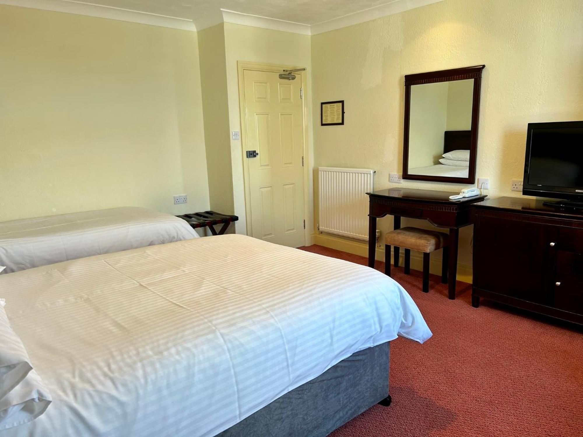 Regent Court - Seafront, Sandown - Free Car Ferry For Bookings Of 3 Or More Nights, Subject To Availability Ruang foto